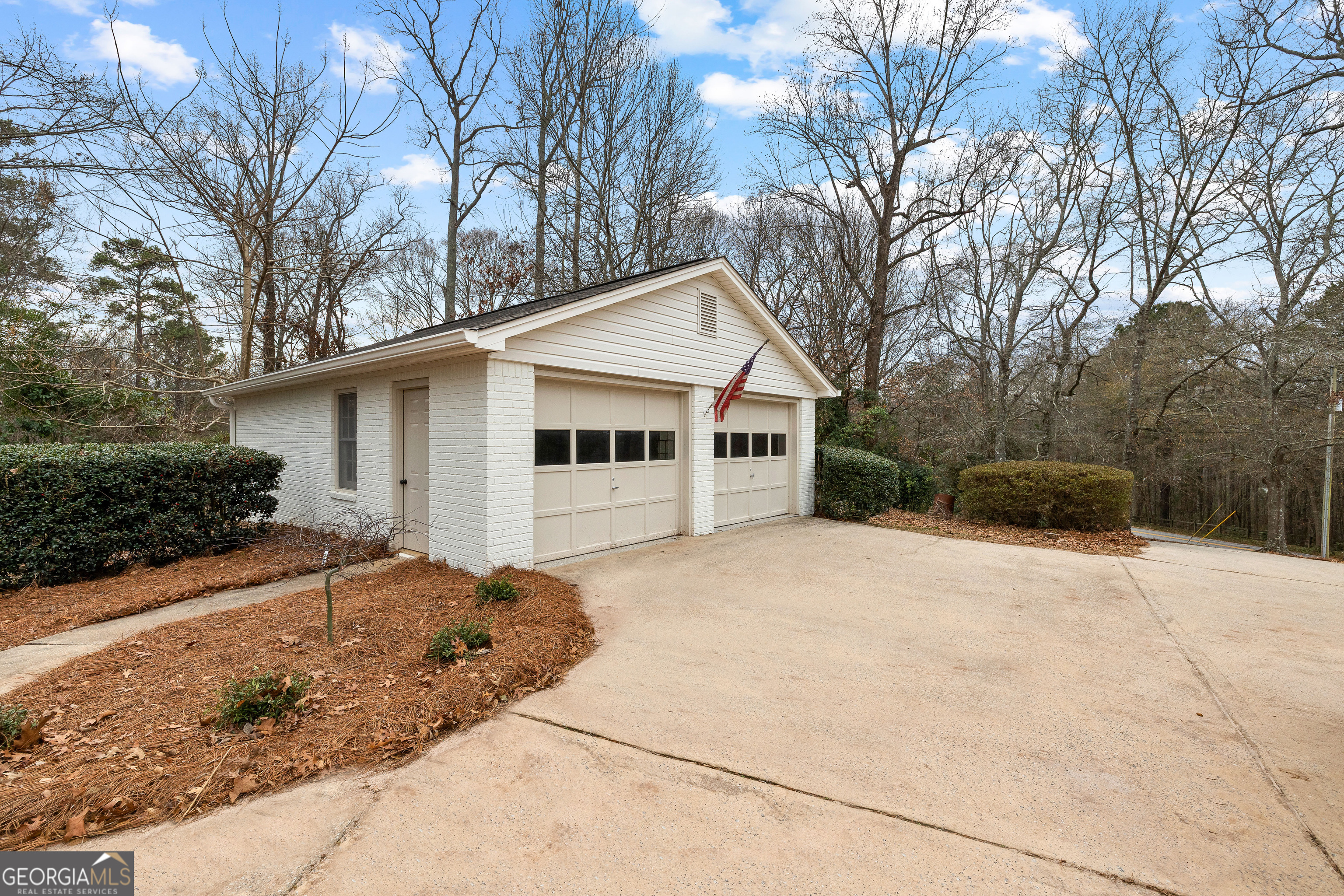 2237 Sewell Mill Road Newnan, GA 30263 - Photo 9 of 72 Gallery Image 9