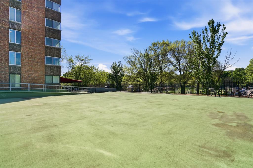 5 Bayard Road, Unit 810 Pittsburgh, PA 15213 - Photo 36 of 43 a view of a outdoor space