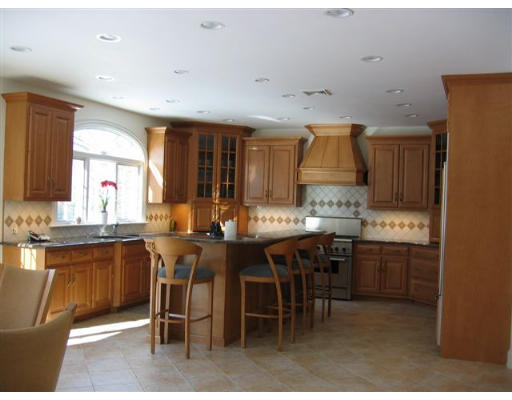 242 Bridle Trail Road Needham, MA 02492 - Photo 4 of 13