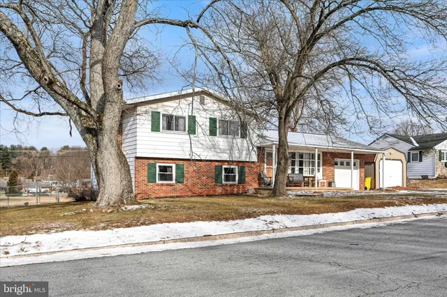 $219,900 | 609 Hillcroft Avenue, Schuylkill Haven, PA 17972