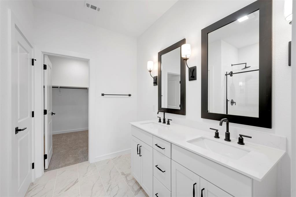 528 Brookside Drive Van Alstyne, TX 75495 - Photo 13 of 28