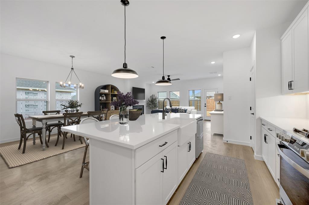 528 Brookside Drive Van Alstyne, TX 75495 - Photo 8 of 28