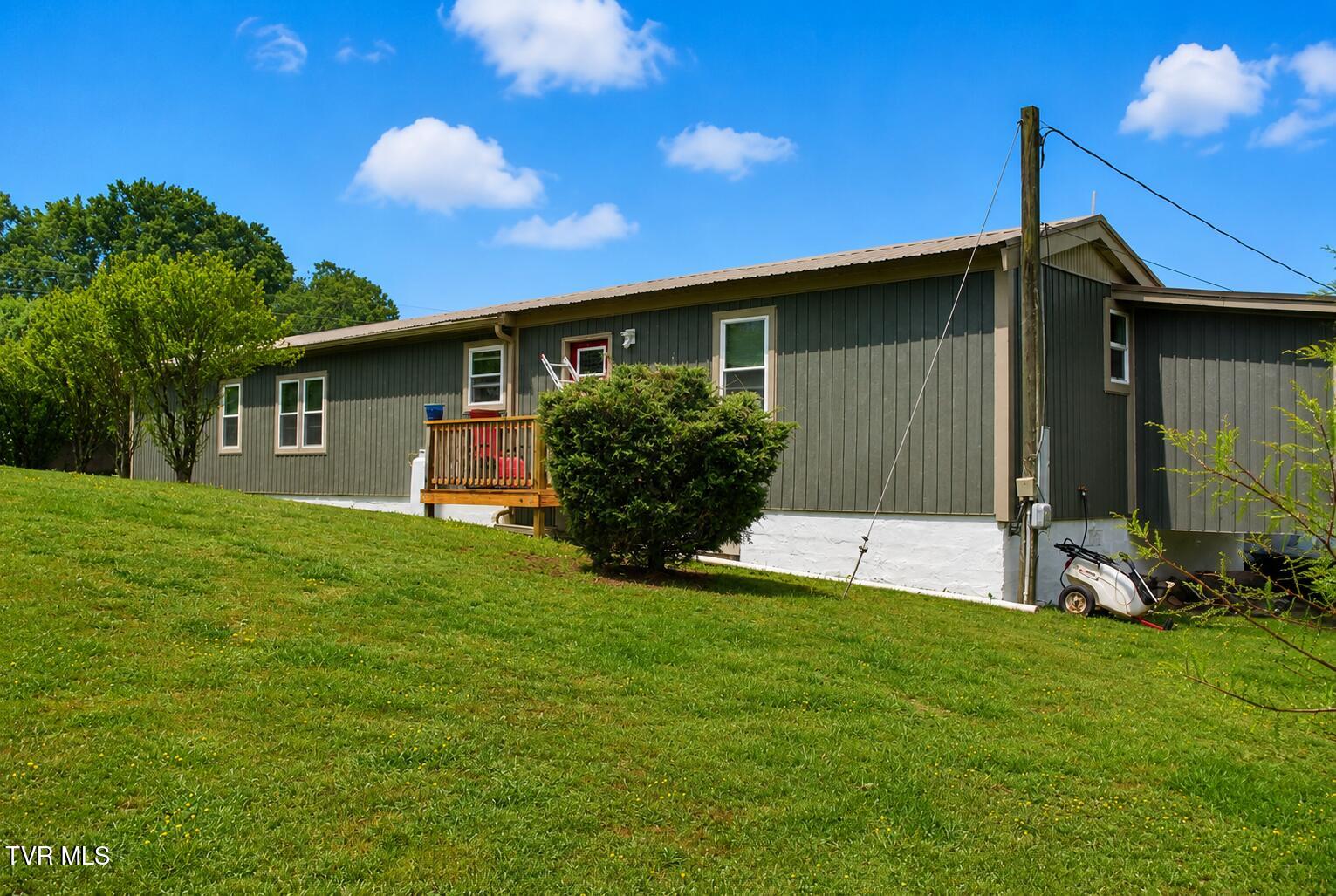 225 Shaw Road Chuckey, TN 37641 - Photo 30 of 33 Back of house 3