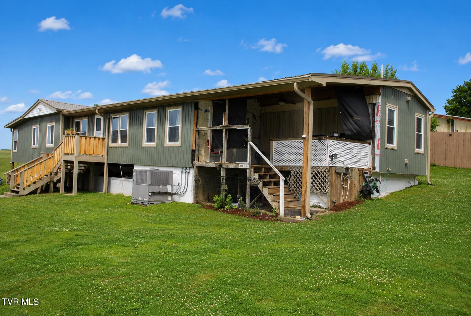 225 Shaw Road Chuckey, TN 37641 - Photo 32 of 33 Back of house 2