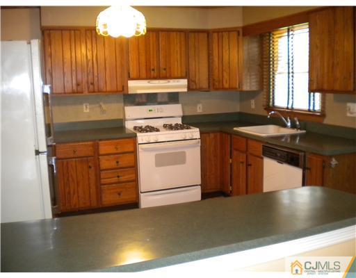 7 Farmingdale Road East Brunswick, NJ 08816 - Photo 2 of 15 Gallery Image 2