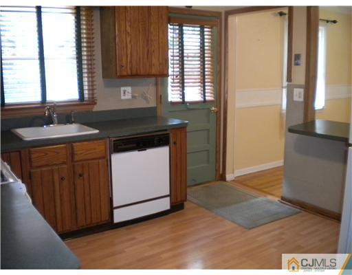 7 Farmingdale Road East Brunswick, NJ 08816 - Photo 3 of 15 Gallery Image 3