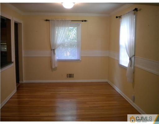 7 Farmingdale Road East Brunswick, NJ 08816 - Photo 4 of 15 Gallery Image 4