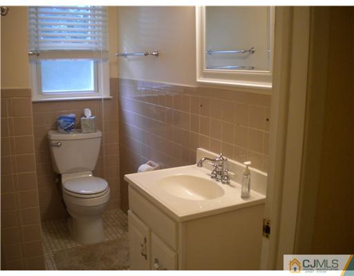 7 Farmingdale Road East Brunswick, NJ 08816 - Photo 9 of 15 Gallery Image 9