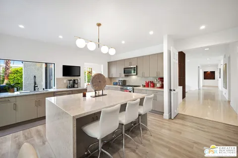 $920,000 | 87 Magdalena Drive, Rancho Mirage, CA 92270