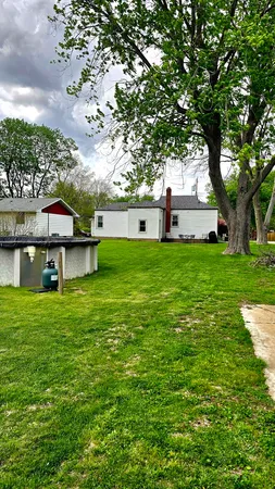 $140,000 | 110 East Park Avenue, Deer Creek, IL 61733