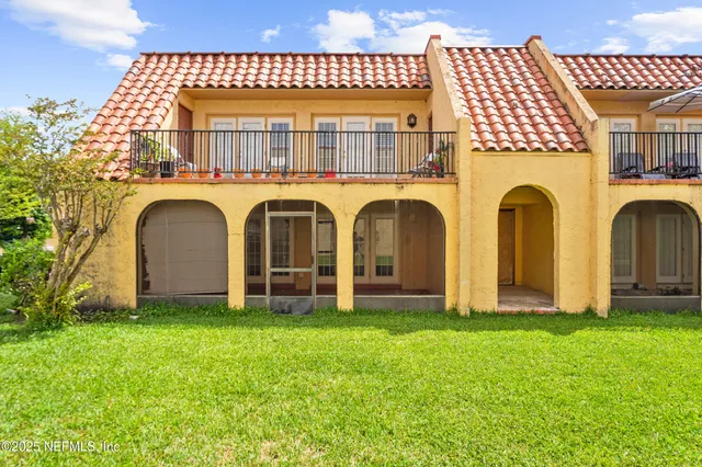 $87,000 | 6552 La Mirada Drive East, Unit 7, Jacksonville, FL 32217