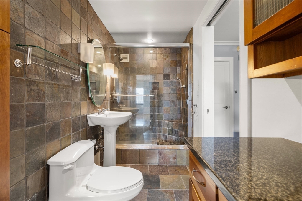 65 East India Row, Unit 31H Boston, MA 02110 - Photo 16 of 26