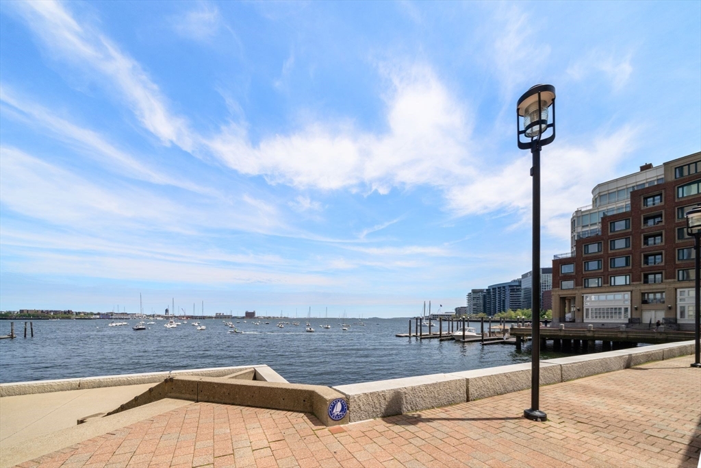 65 East India Row, Unit 31H Boston, MA 02110 - Photo 23 of 26
