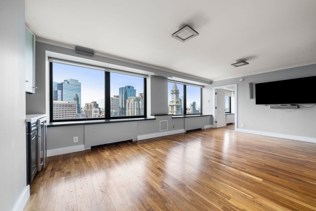 65 East India Row, Unit 31H Boston, MA 02110 - Photo 8 of 26