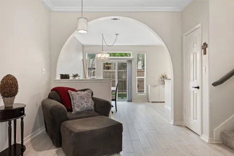 $325,000 | 12213 Abbey Glen Lane, Austin, TX 78753