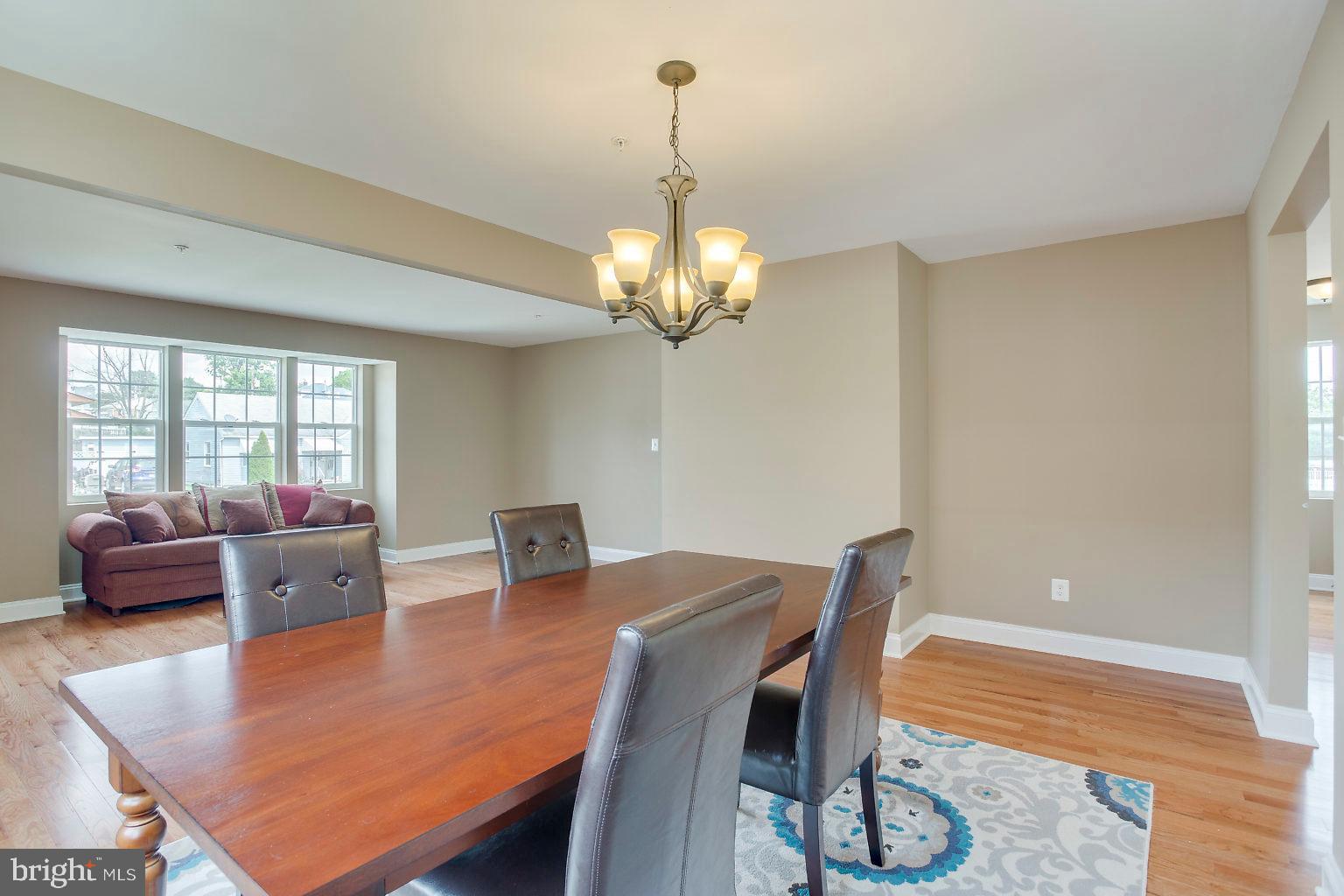 2815 Virginia Avenue Halethorpe, MD 21227 - Photo 16 of 44 Dining room/Living room