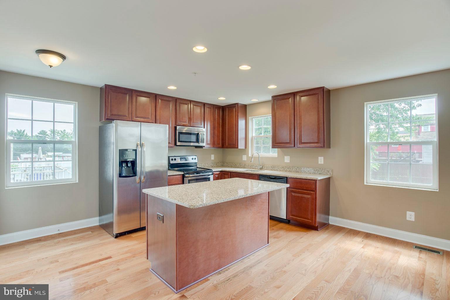 2815 Virginia Avenue Halethorpe, MD 21227 - Photo 24 of 44 Kitchen