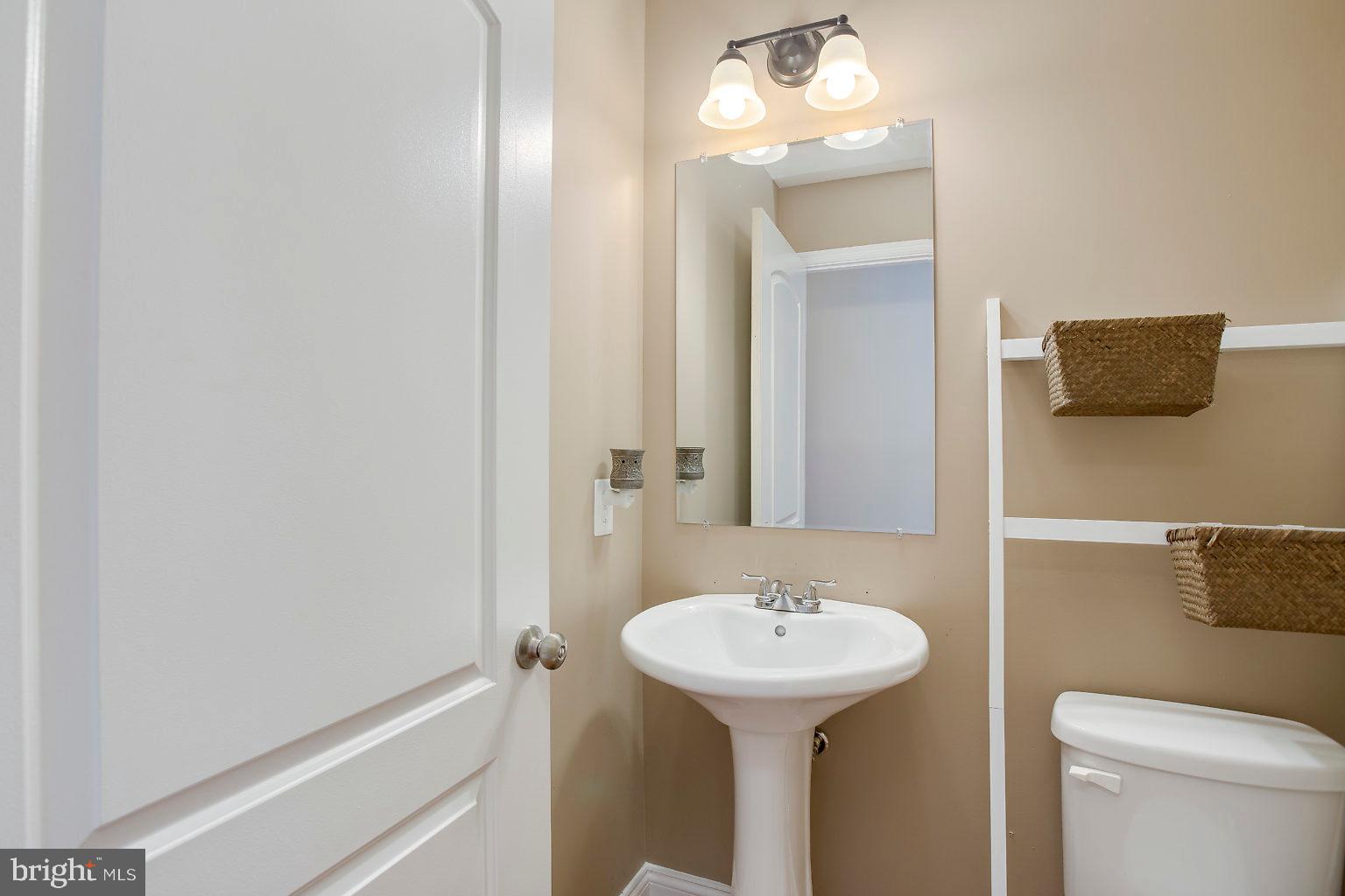 2815 Virginia Avenue Halethorpe, MD 21227 - Photo 10 of 44 main level powder room