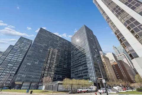 $265,000 | 910 North Lake Shore Drive, Unit 1415, Chicago, IL 60611
