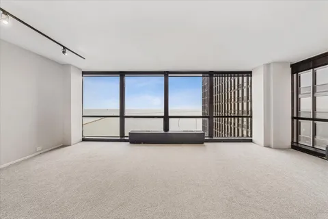 $265,000 | 910 North Lake Shore Drive, Unit 1415, Chicago, IL 60611