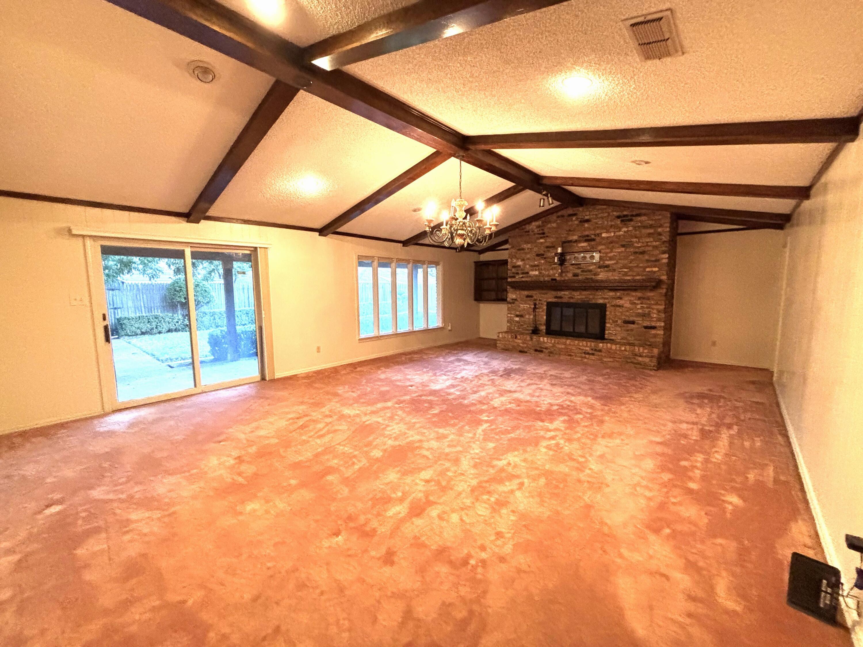 3004 80th Street Lubbock, TX 79423 - Photo 4 of 29 large living area