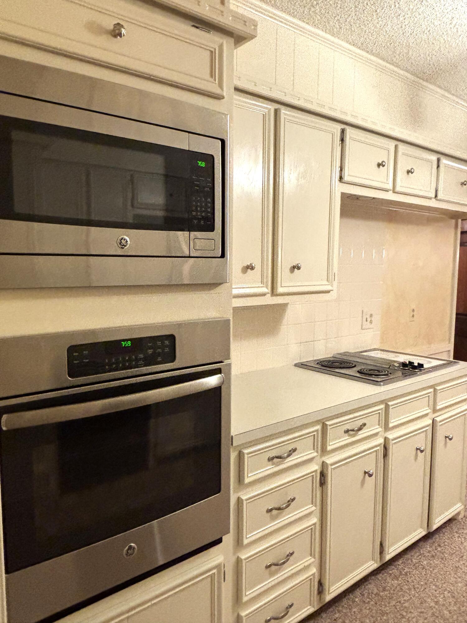 3004 80th Street Lubbock, TX 79423 - Photo 7 of 29 appliances