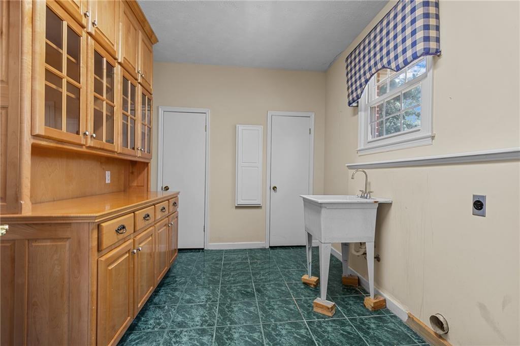 1560 Sever Road Lawrenceville, GA 30043 - Photo 36 of 65 Gallery Image 36