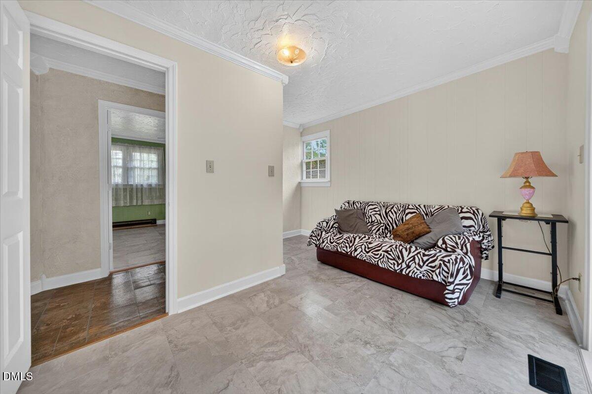 3918 Cheek Road Durham, NC 27704 - Photo 31 of 49 28-3918CheekRdDurham_028_ZRL08346