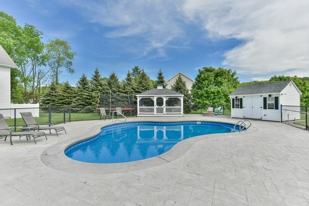 96 Old Southbridge Road Dudley, MA 01571 - Photo 6 of 41 Gallery Image 6