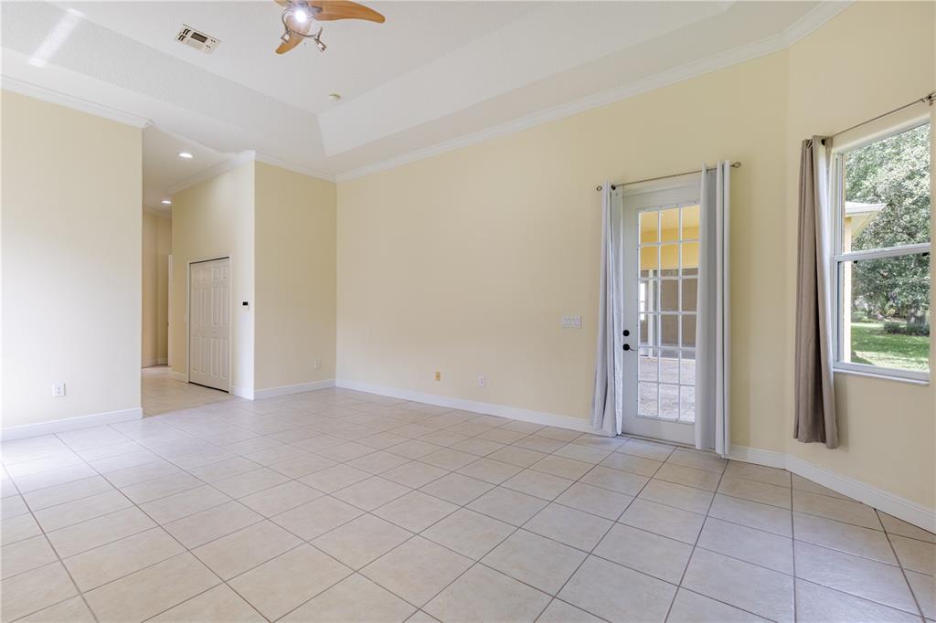 2718 Knightsbridge Road Clermont, FL 34711 - Photo 43 of 72 an empty room with windows and closet