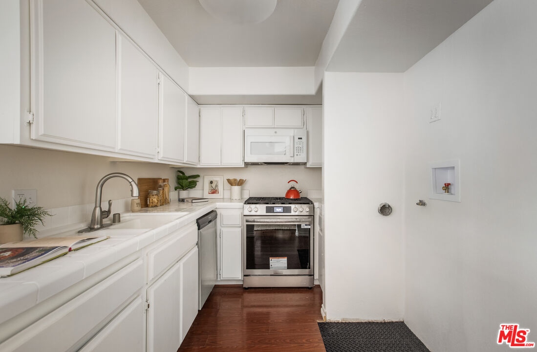 6140 Monterey Road, Unit 312 Los Angeles, CA 90042 - Photo 14 of 39