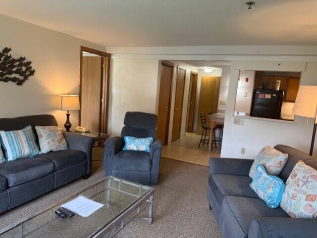 1373 Post Road, Unit 8B Wells, ME 04090 - Photo 6 of 22 LIVING ROOM