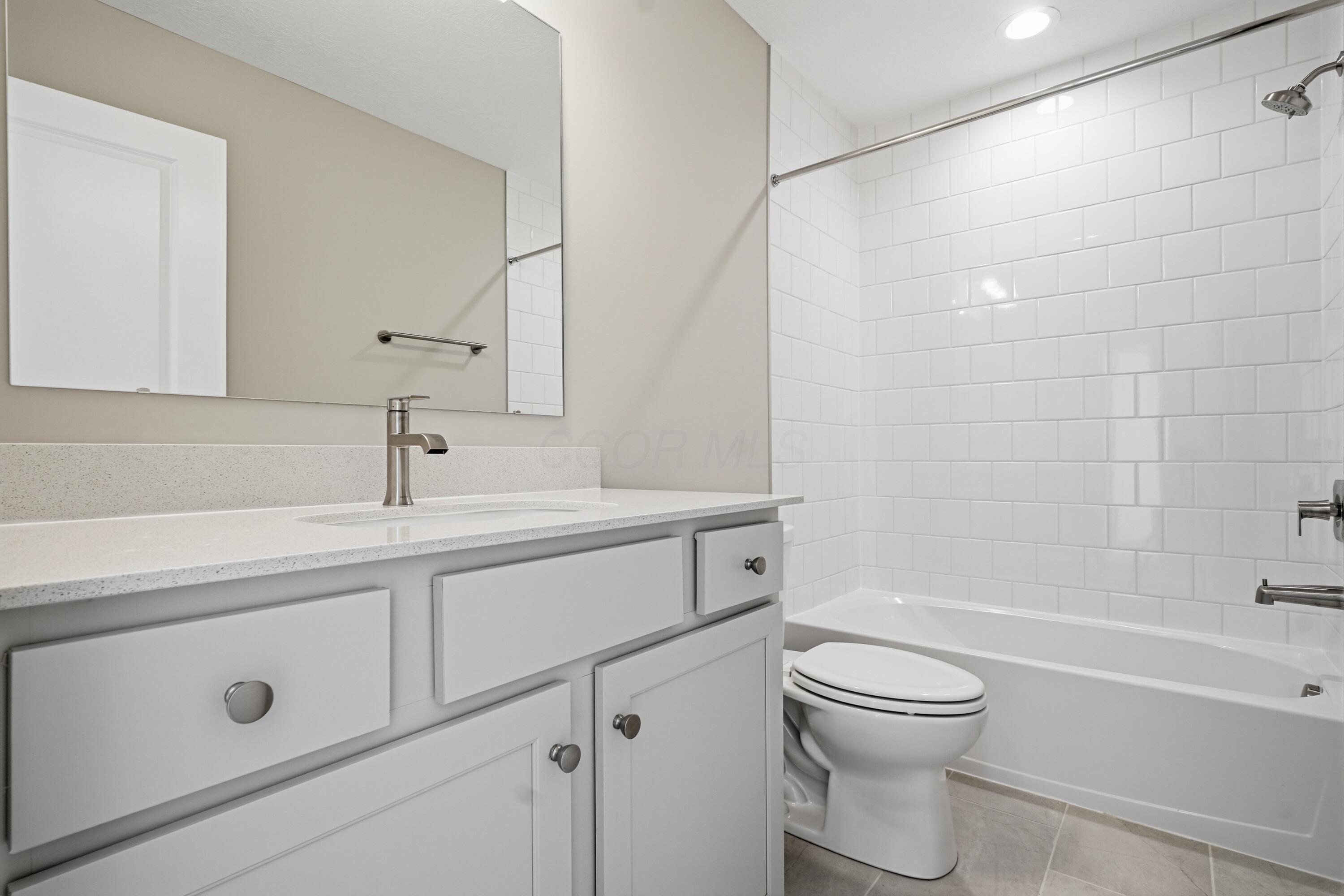284 Olympic Loop Commercial Point, OH 43116 - Photo 36 of 44 Bathroom