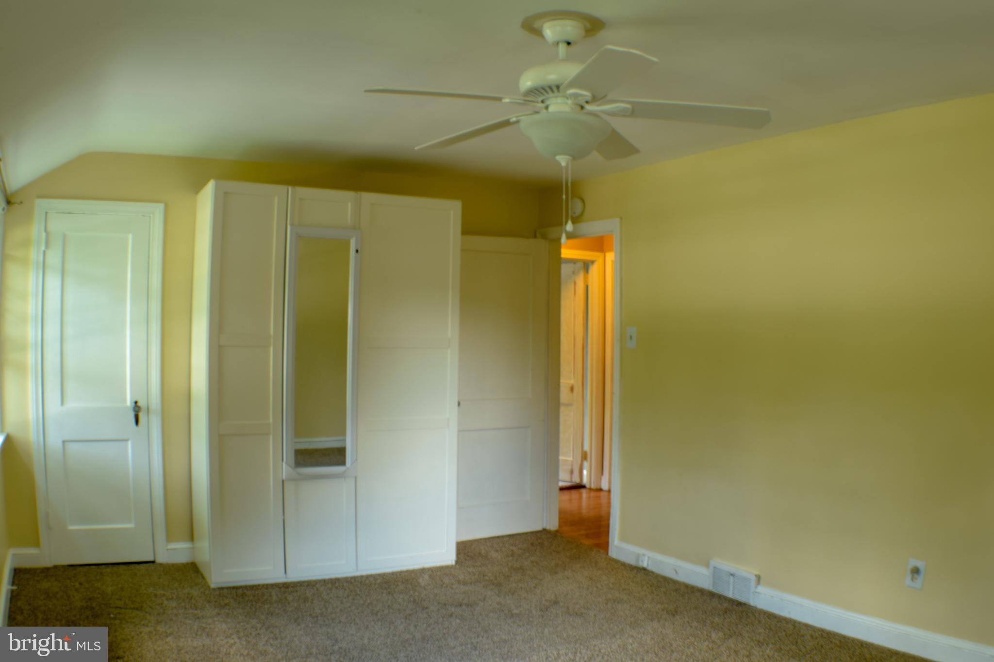 719 Buttonwood Drive Springfield, PA 19064 - Photo 11 of 31 719 Buttonwood Drive Bedroom 1