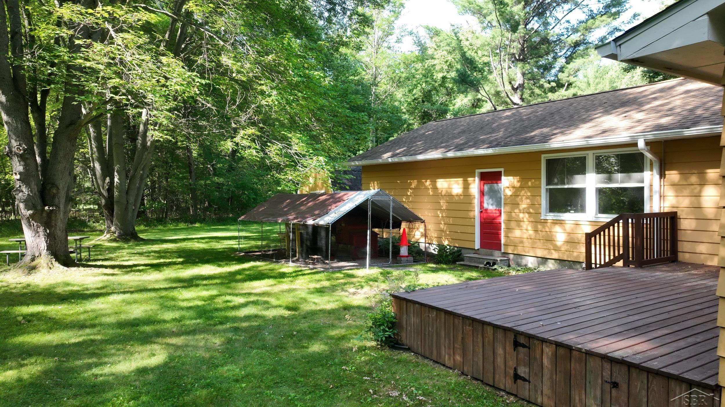 549 South 8 Mile Road Midland, MI 48640 - Photo 9 of 55 50213614-b67b4c1a-40ba-4ae3-8a8f-ee66ae671b19.JPG