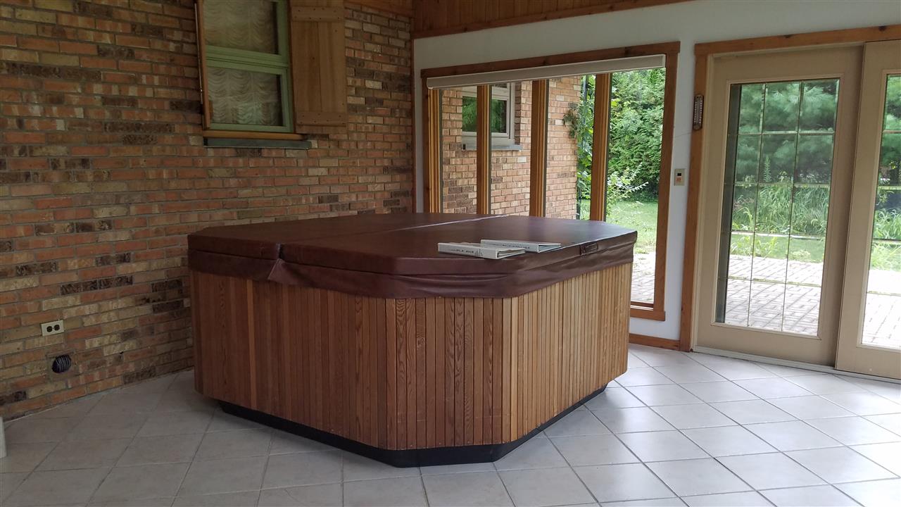 6511 North Deer Path Road Oregon, IL 61061 - Photo 11 of 25 Gallery Image 11