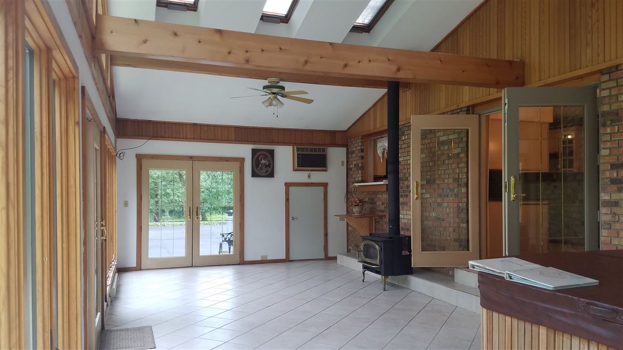 6511 North Deer Path Road Oregon, IL 61061 - Photo 3 of 25 Gallery Image 3