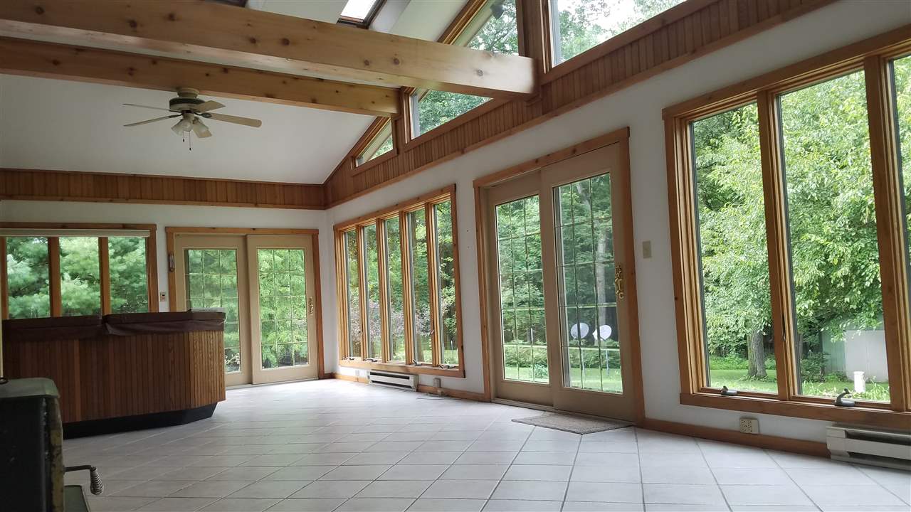 6511 North Deer Path Road Oregon, IL 61061 - Photo 4 of 25 Gallery Image 4