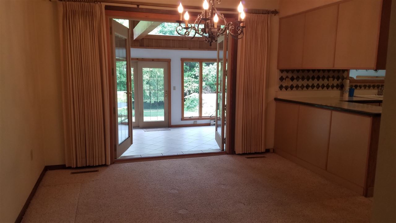 6511 North Deer Path Road Oregon, IL 61061 - Photo 10 of 25 Gallery Image 10