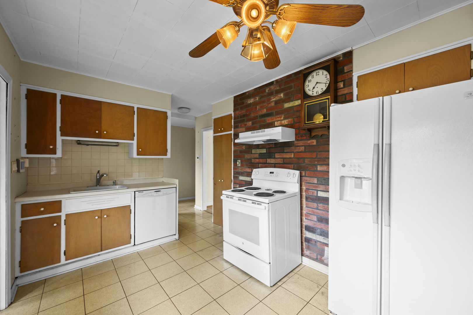 291 Rustic Drive Barrington, IL 60010 - Photo 18 of 34 Gallery Image 18