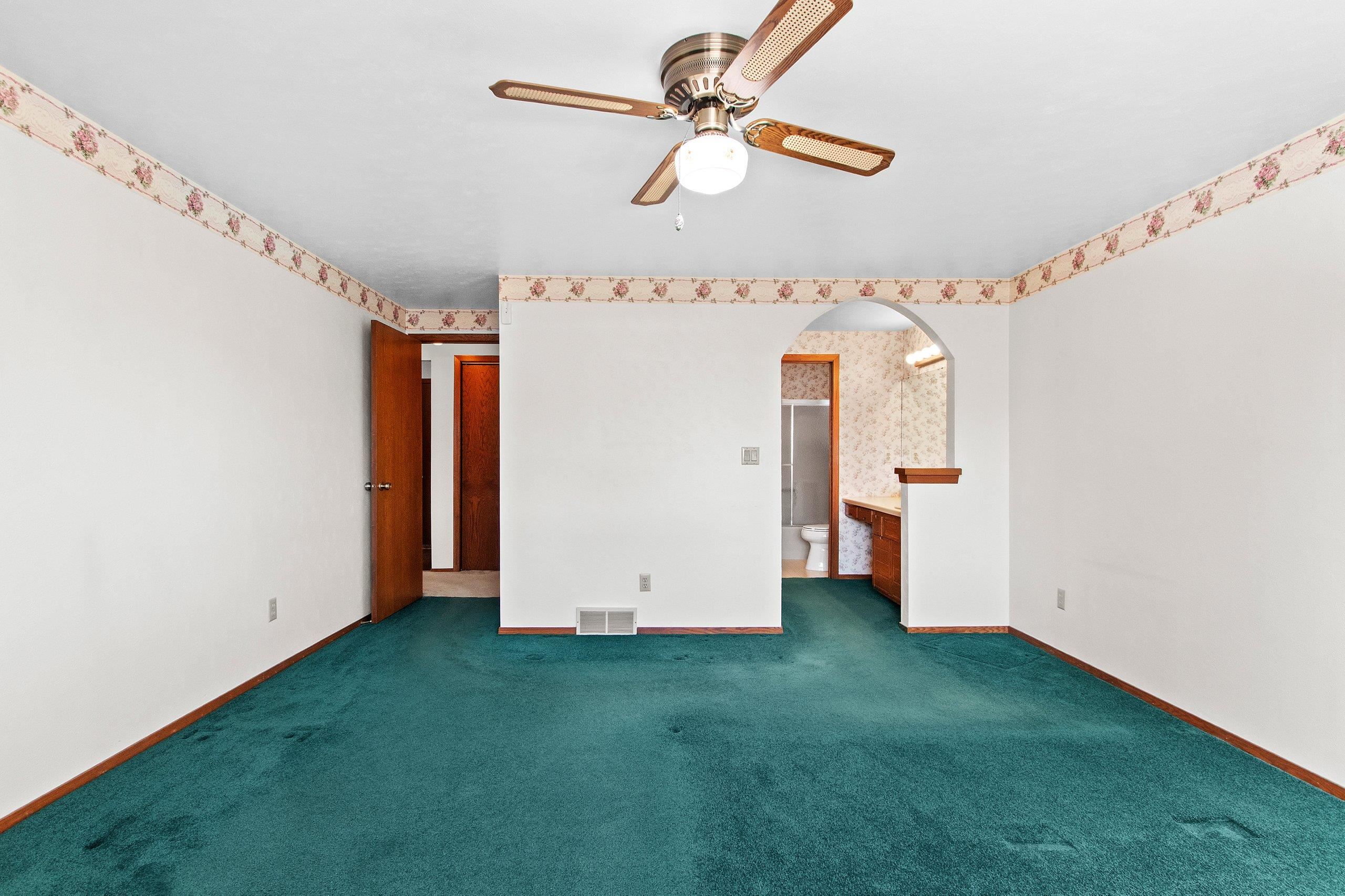 2445 Ingold Court Green Bay, WI 54313 - Photo 37 of 51