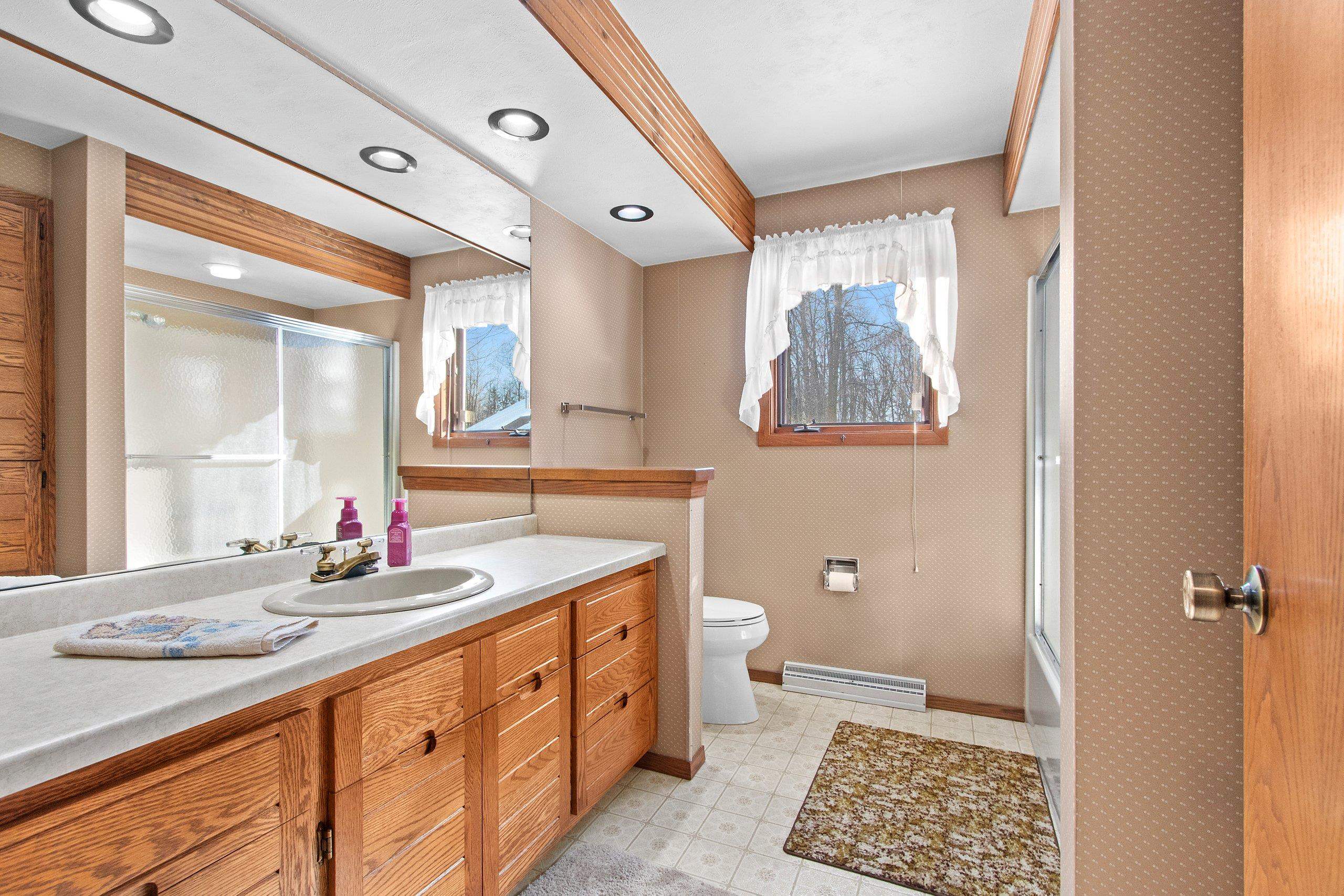 2445 Ingold Court Green Bay, WI 54313 - Photo 45 of 51