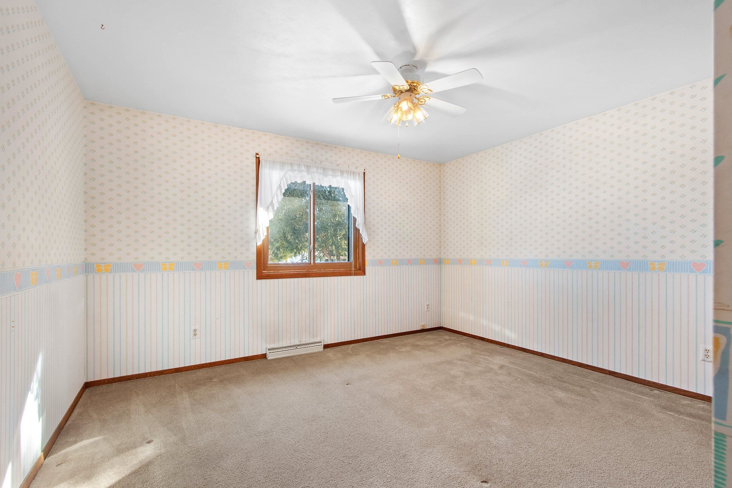 2445 Ingold Court Green Bay, WI 54313 - Photo 46 of 51