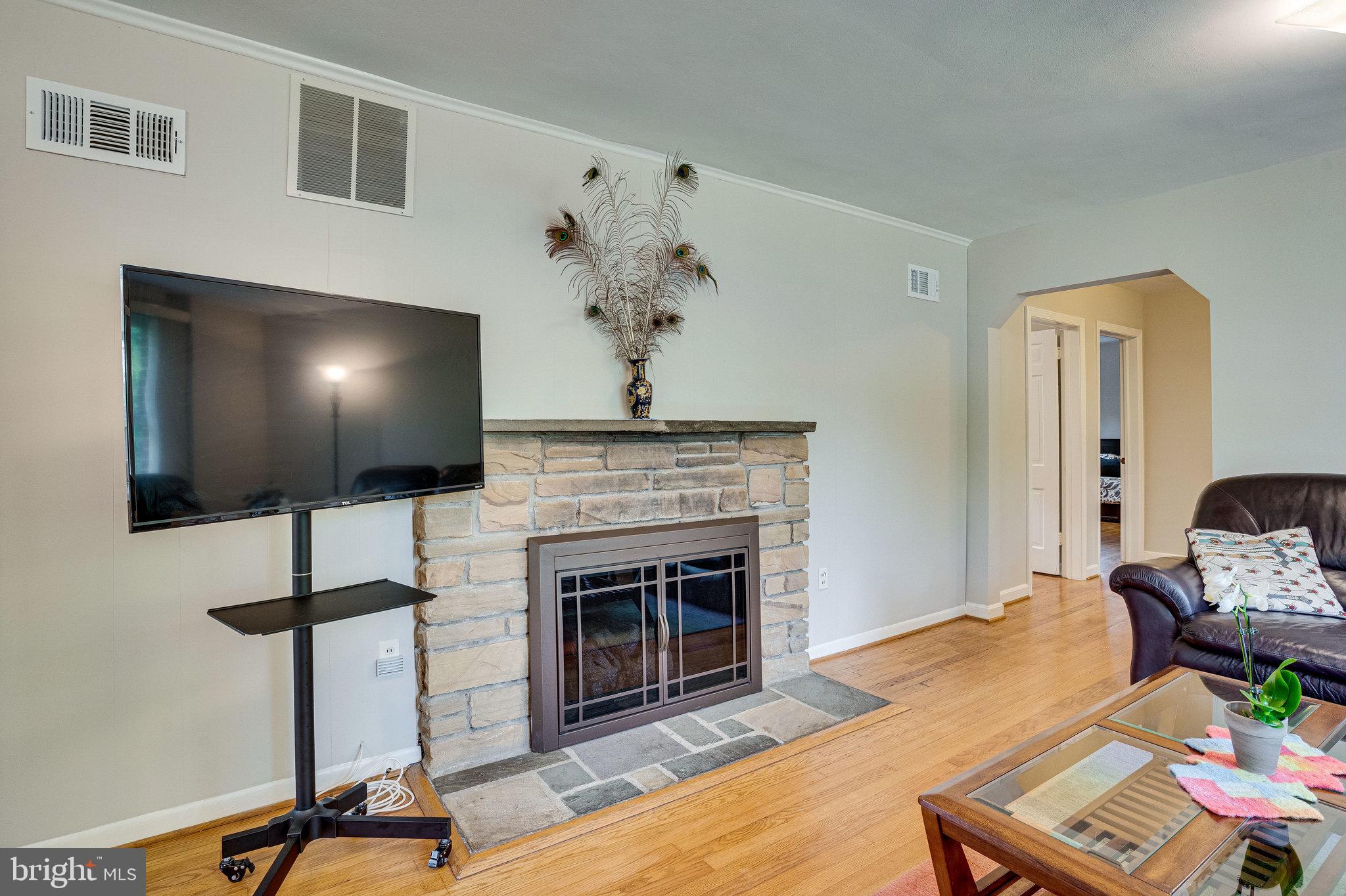 708 Forest Glen Road Silver Spring, MD 20901 - Photo 18 of 91