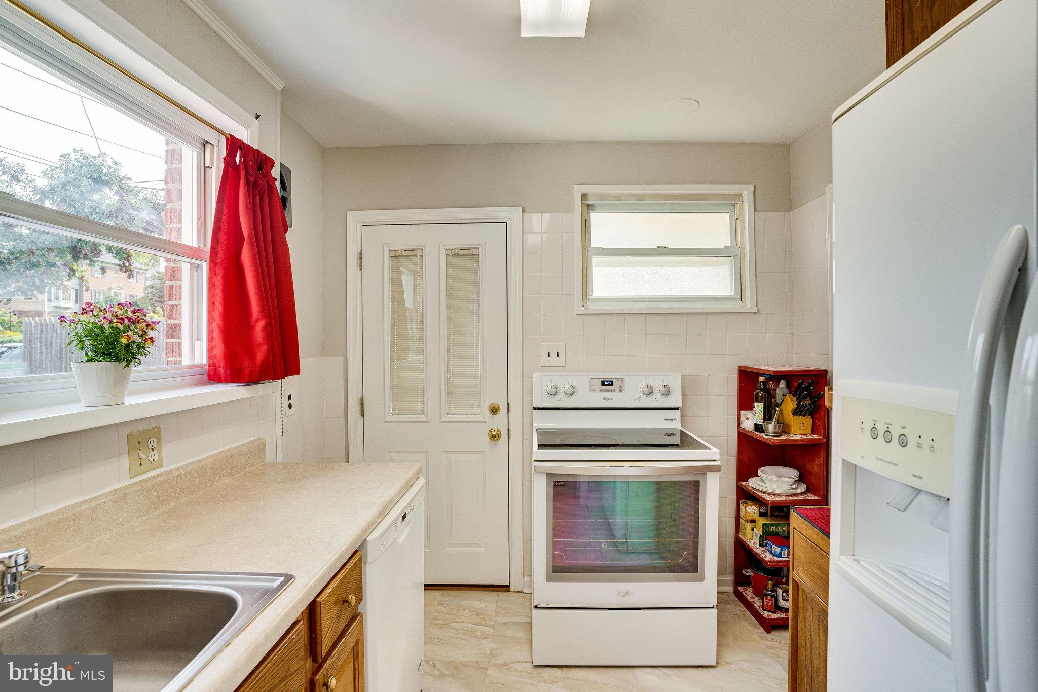708 Forest Glen Road Silver Spring, MD 20901 - Photo 24 of 91