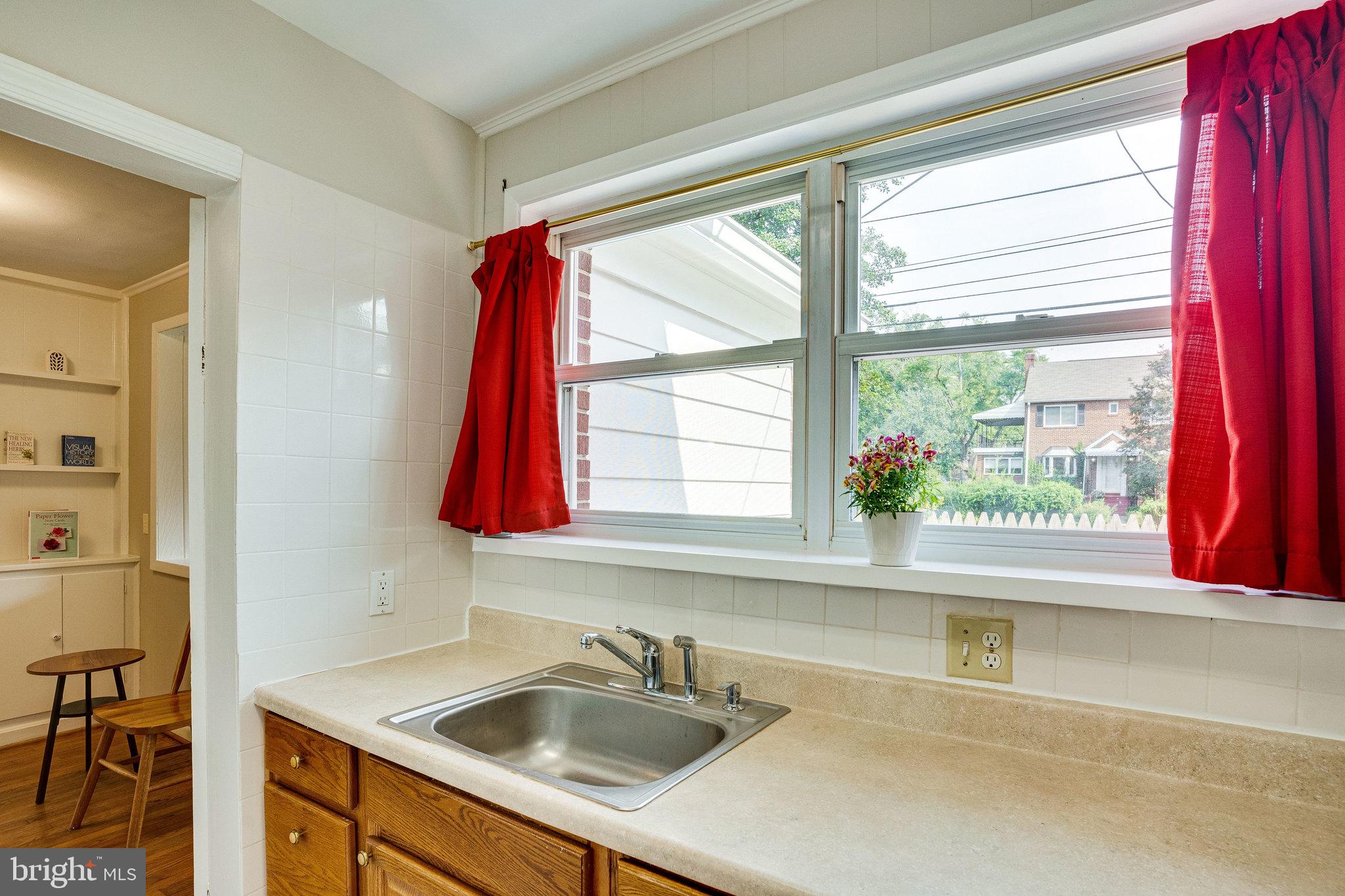 708 Forest Glen Road Silver Spring, MD 20901 - Photo 25 of 91
