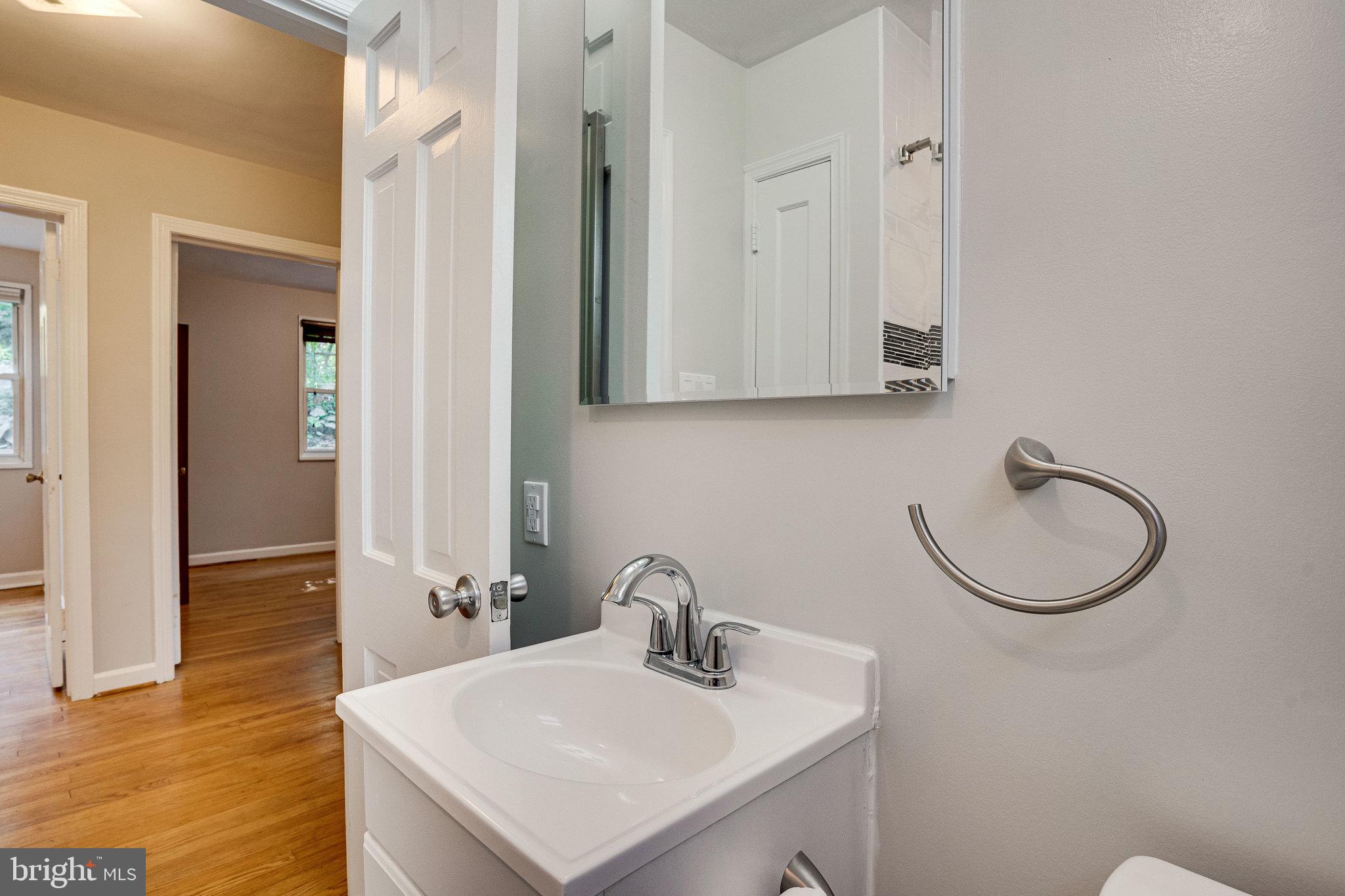 708 Forest Glen Road Silver Spring, MD 20901 - Photo 36 of 91