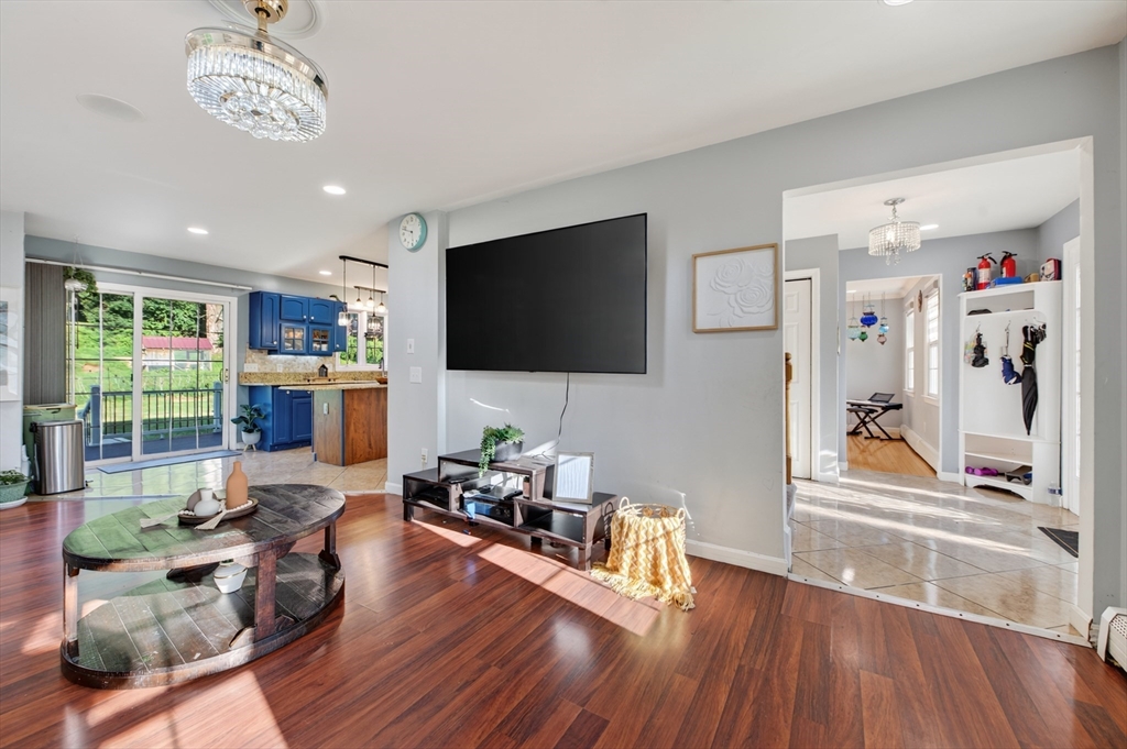 36 Shirley Road Shrewsbury, MA 01545 - Photo 11 of 32 Gallery Image 11