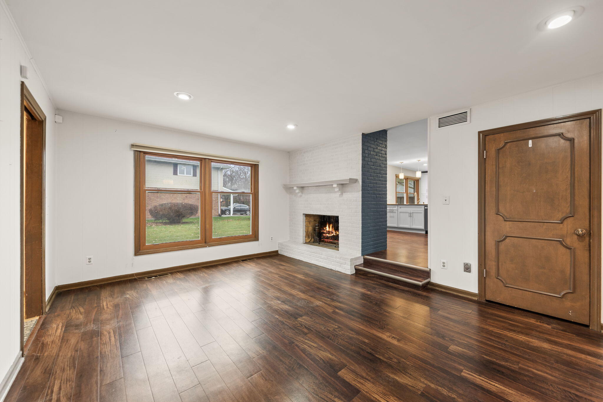 2595 West 65th Avenue Merrillville, IN 46410 - Photo 19 of 36 2048x1367