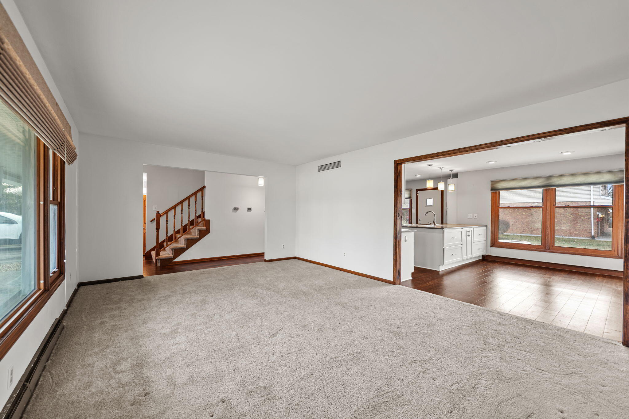 2595 West 65th Avenue Merrillville, IN 46410 - Photo 8 of 36 2048x1367